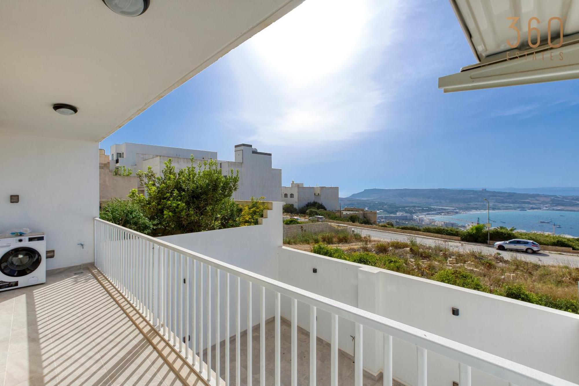 A Large, Fully Equipped 2br In By 360 Estates *